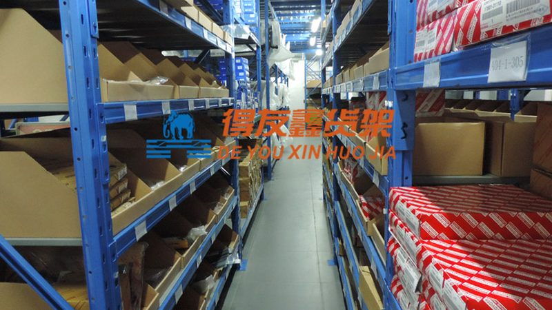 选择一个有实力、口碑好的品牌进行加盟，是成功的关键。可以从以下几个方面进行考察：